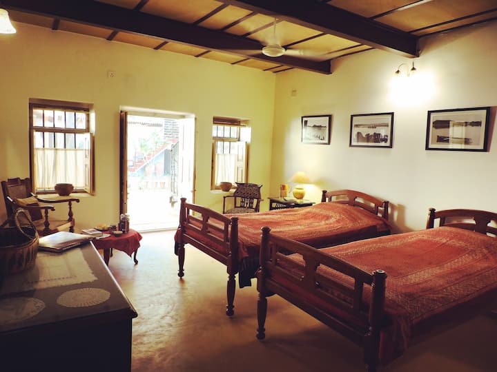 Bhuj House - Room 1 Of 4 - Heritage Homestay - 普傑市