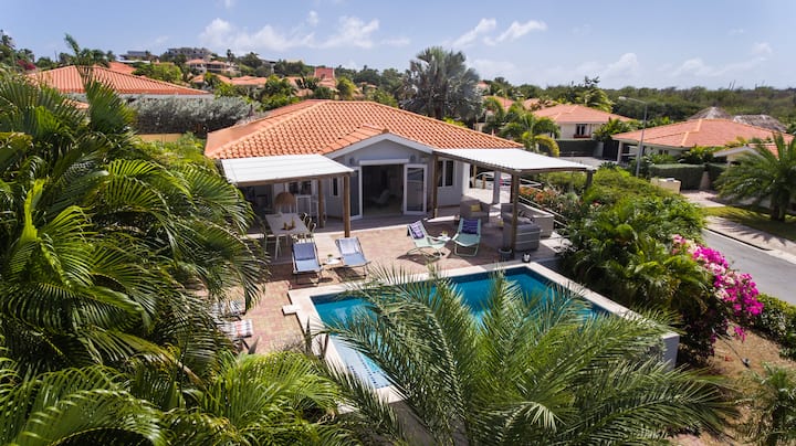 Luxury, Fully Renovated Villa With Private Swimming Pool With Healing Magnesium Salt - Curaçao