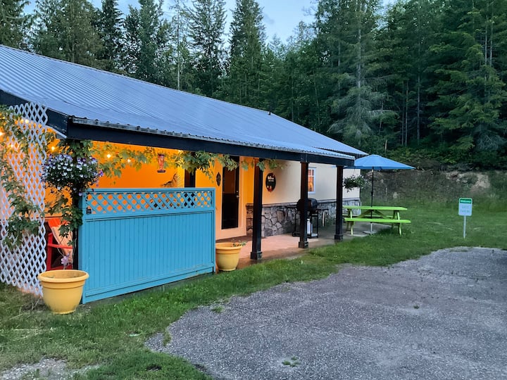 No Cleaning Fee- The Shaw Shack In Salmon Arm - Salmon Arm