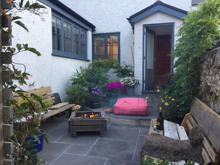 Unique Design Cottage In Heart Of Tenby Old Town - Pembrokeshire