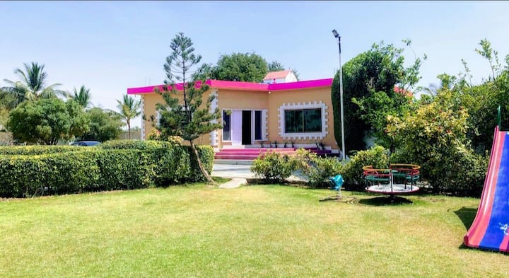 Royal Farmhouse Karachipakistan - 카라치