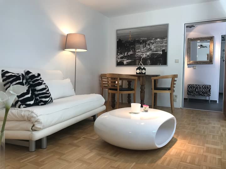 Modernes Apartment Mit Terrasse - Siegburg