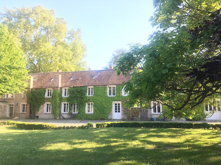 Groot Huis Van Karakter, 15 Personen, Zwembad, Biologische Boerderij, Park. - Seine-et-Marne