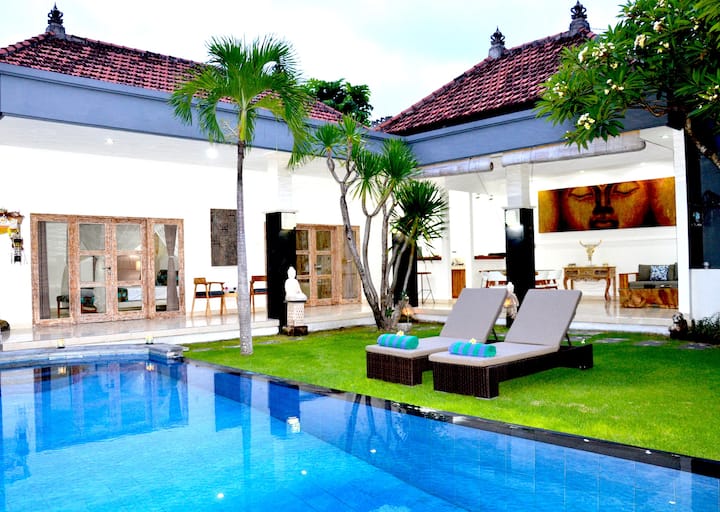 Villa Rafye Next To Double Six Beach - Bali