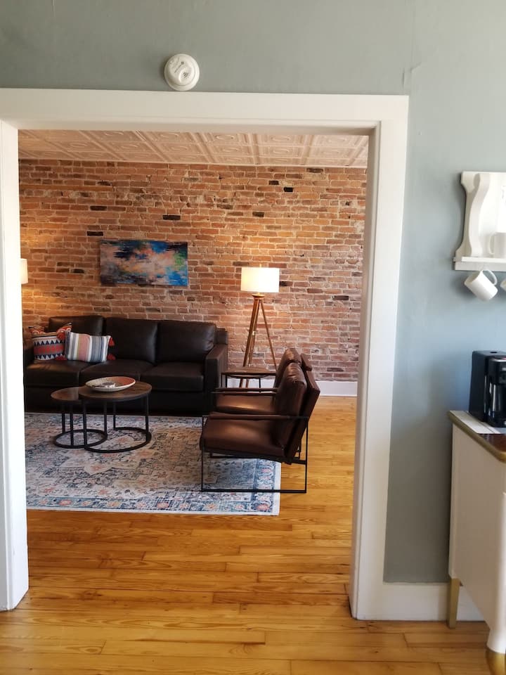 Charming 1 Bedroom Apartment On Main Street - Greenwich, NY