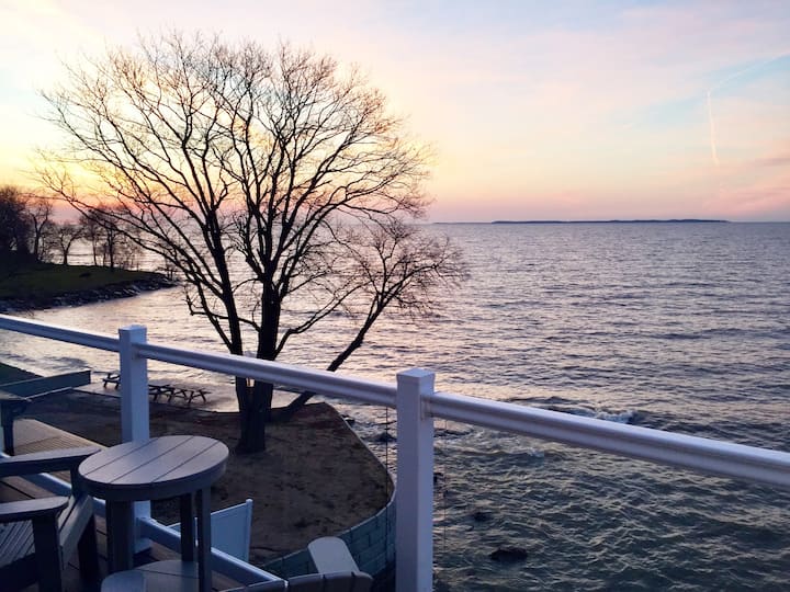 Voted Put-in-bay's #1 Lakefront Condo 212 (8 Beds) - Marblehead, OH