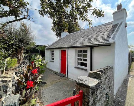 Welsh Cottage (Grade Ii Listed) With Eco Features - Anglesey