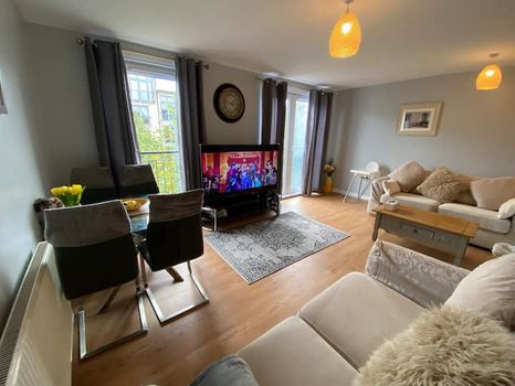 2 Bedrooms Modern Apartment In Central Edinburgh - Edinburgh Zoo