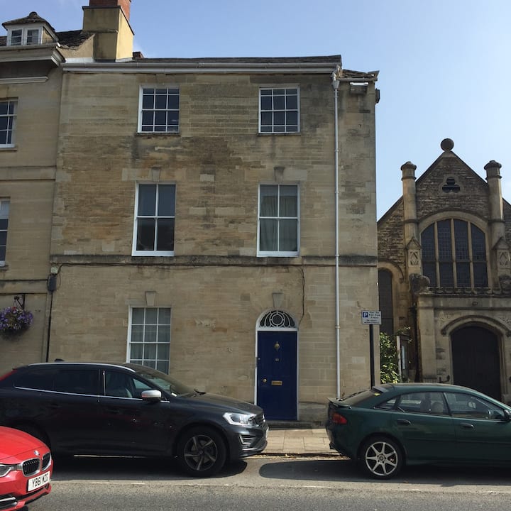 Sunny 1 Bed Flat In The Heart Of Woodstock - Blenheim Palace
