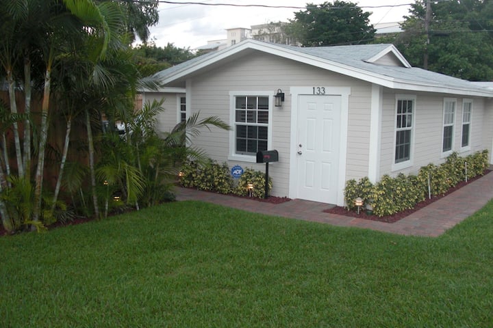 Cozy Cottage In Downtown Delray- 133 Ne 4th Ave - Delray Beach