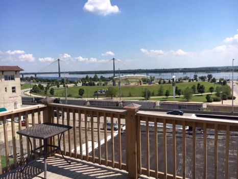 Apartments in Alton, IL via cozycozy