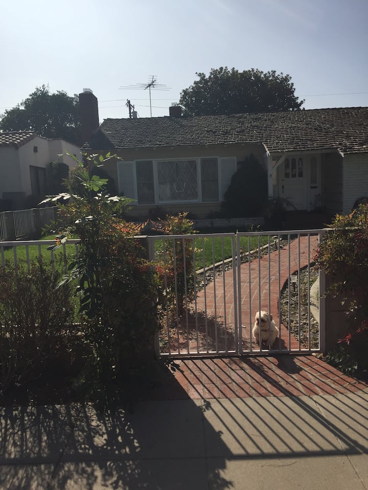 The Orange Estates Cute House - Downey, CA