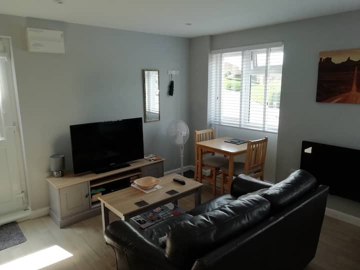 The Great Escape Luxury Detached Spacious Studio. - Bexhill-on-Sea
