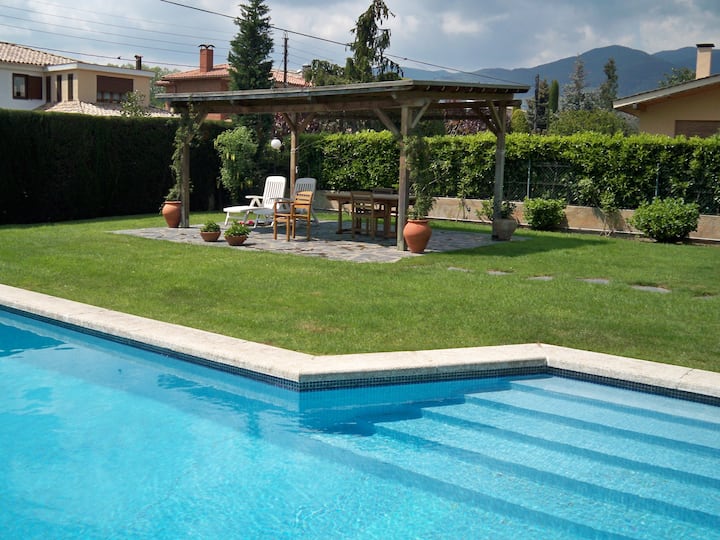 Lovely House With Swimming Pool - Cardedeu