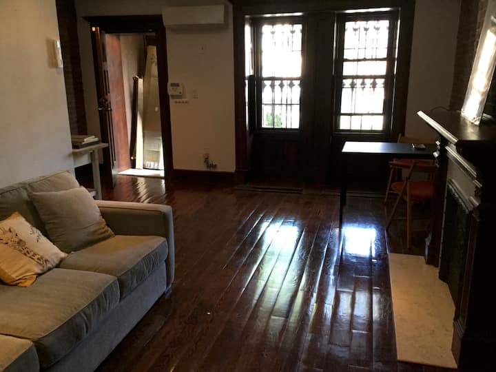 Lovely Separate Apartment In Bedstuy Brownstone. - Lefrak City, NY