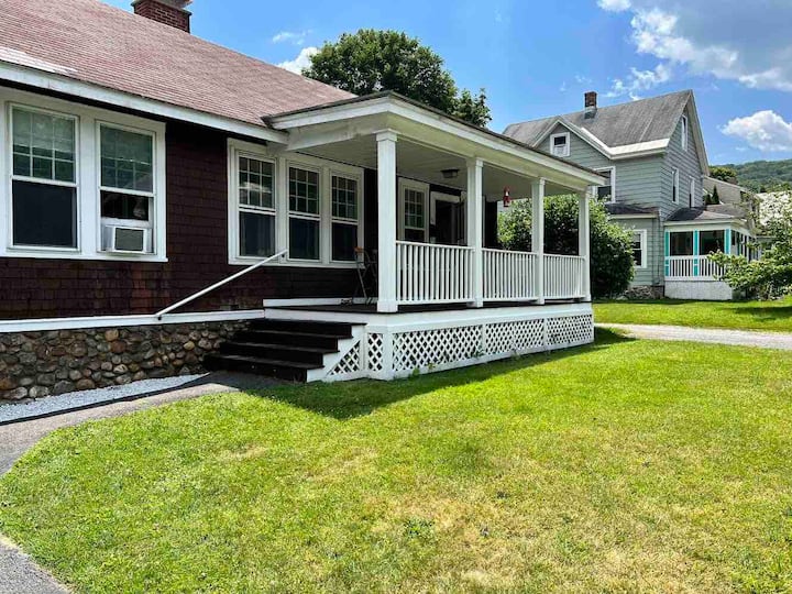 Charming Home Moments From Downtown North Adams! - North Adams, MA