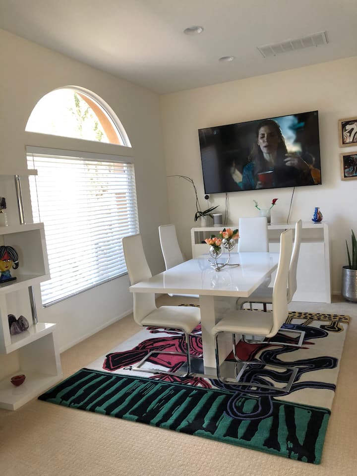 Private Room In An Artsy Home/ Del Mar - San Diego