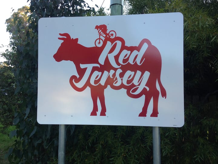The Red Jersey - 'Udder House' - Mount Field National Park