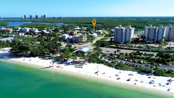 Premier Coastal Home- Bonita Beach Retreat- Incredible Location! - Bonita Springs, FL
