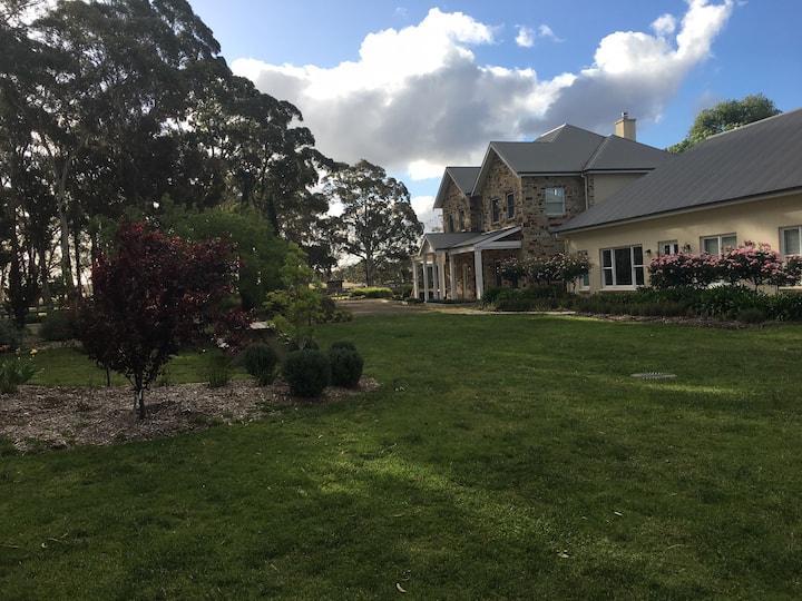 Adelaide Hills Country Home - Macclesfield, Australia