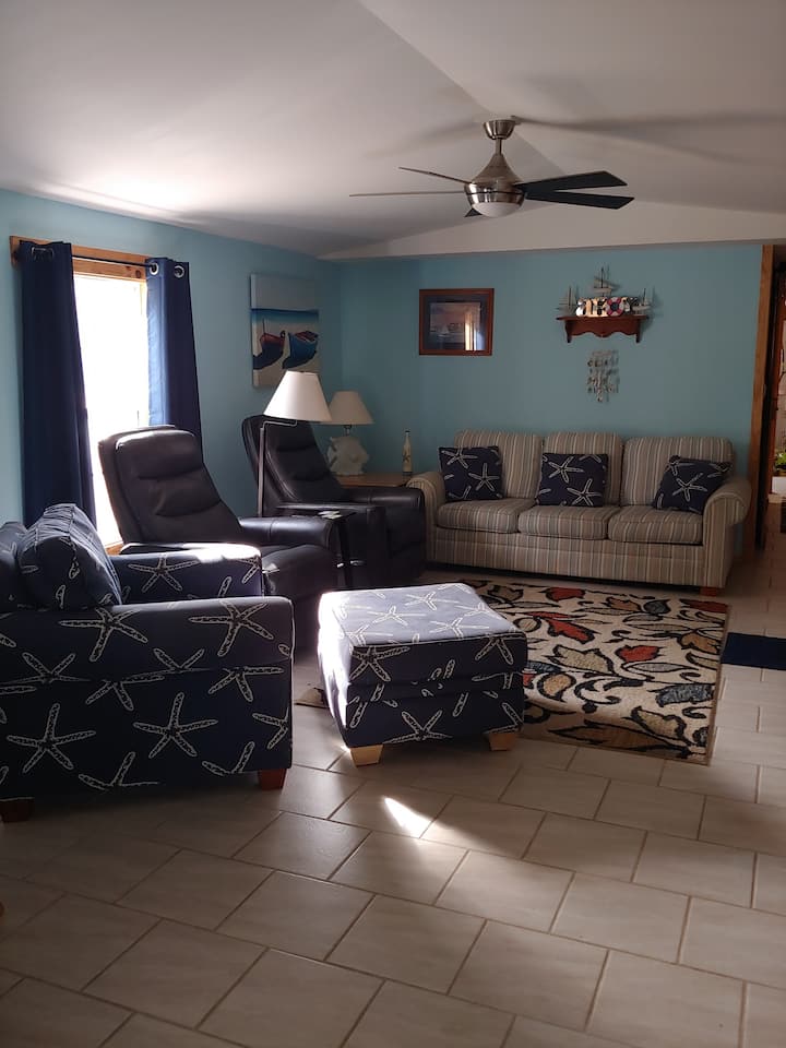 Holden Beach Area, Private Pool, Pet Friendly. - Bolivia, NC