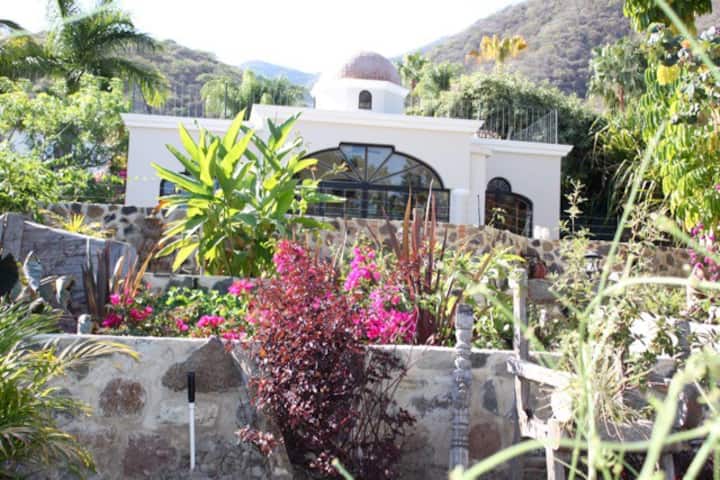 Casa Frida- Cozy Estate Guesthouse. - Ajijic