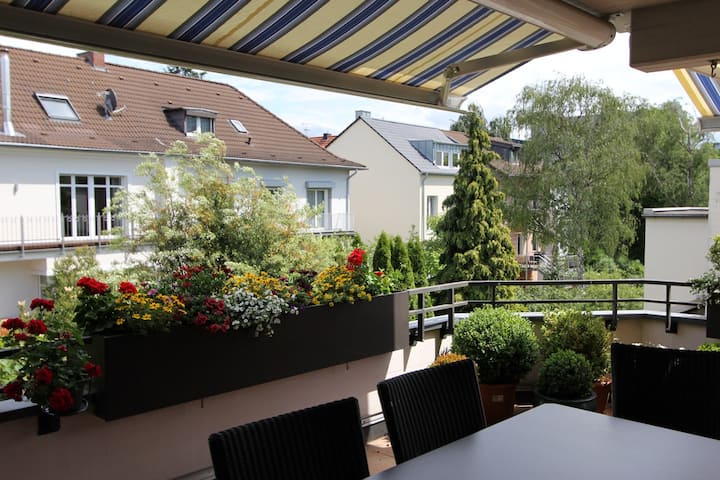 Top Apartment In The University District, Close To The Center, 2 Bedrooms, Balcony, Private Parking - Cologne
