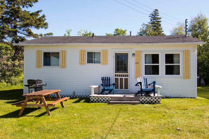 Bayside Cottages #10-new Roof/deck/air Conditioner - Stanhope, PE, Canada