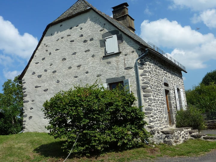 Traditionnelle Maison Auvergnate - Cantal