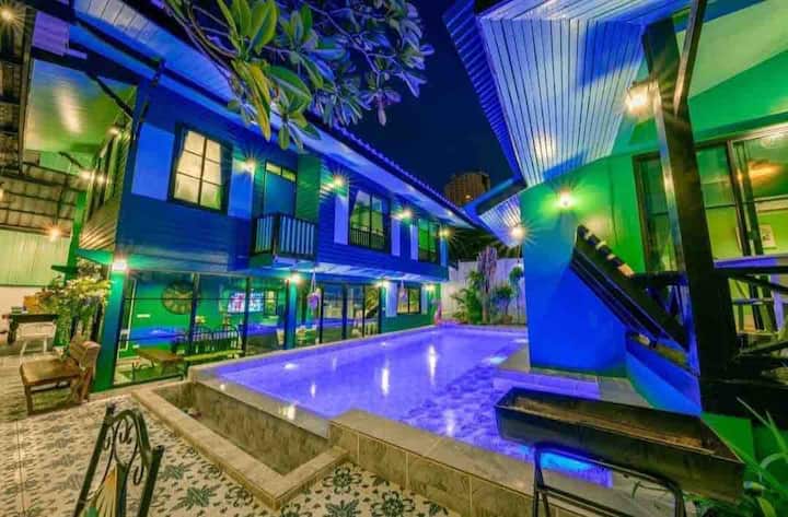 海边50米绿沙滩泳池别墅 Green Pool Villa 5 Bed - Pattaya