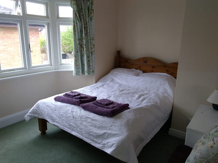 Cosy Comfort For Cotswold Access - Upton-upon-Severn