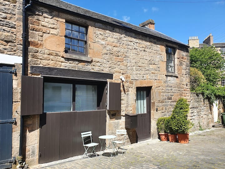 Idyllic Mews House In The Heart Of The New Town - Edinburgh