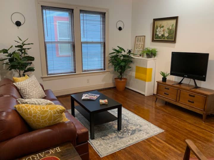 Charming 1 Bedroom Apartment In Elmwood Village! - Kenmore, NY