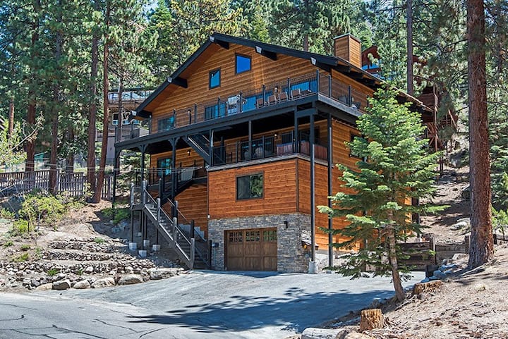 8 Bedroom By The Lake - Zephyr Cove, NV