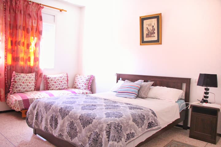 Sunny Private Room In A Beautiful Villa - Témara