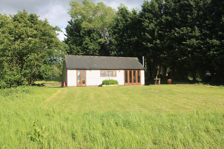 The Cabin Lower Nill Farm - Oxfordshire