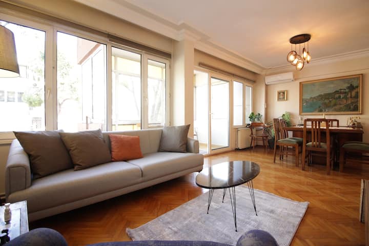 Bright Cozy Stacked Home Ideally Located N Kadikoy - Barbaros
