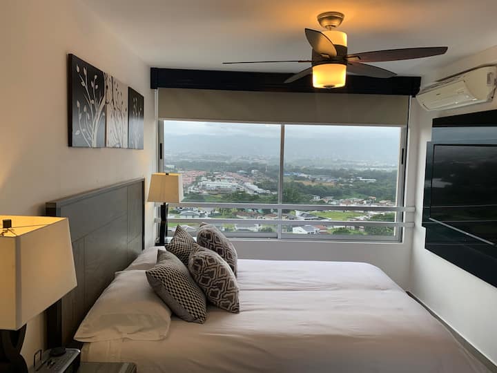 Chic Apt Amazing Views Near Airport And Downtown - 哥斯大黎加