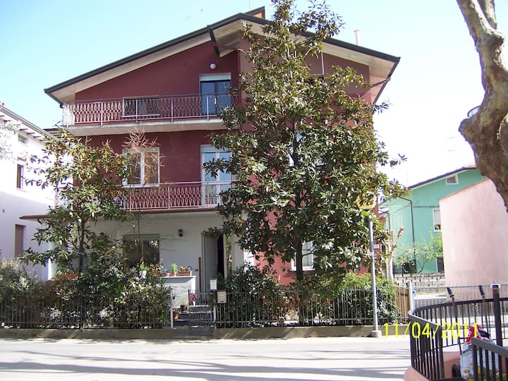 Appartamento In Casa Bifamiliare - Bellaria-Igea Marina
