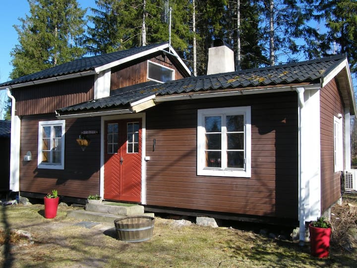 Stuga Nära Sjön - Älmhult