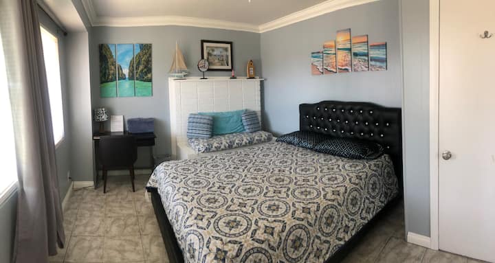 Room#1 Comfy W/desk Perfect 4 Travelers By Beach - Oxnard, CA