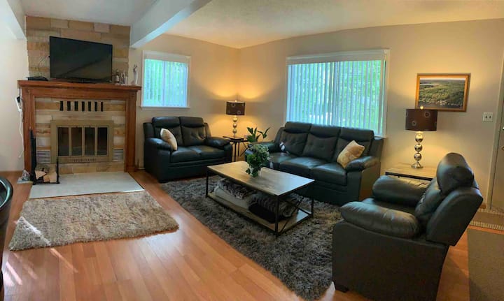 Large, Cozy Home For Year-round Recreational Use - Roscommon, MI