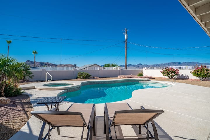 Pool & Spa Home, Private Backyard, Boat Parking - レイクハバスシティ, AZ