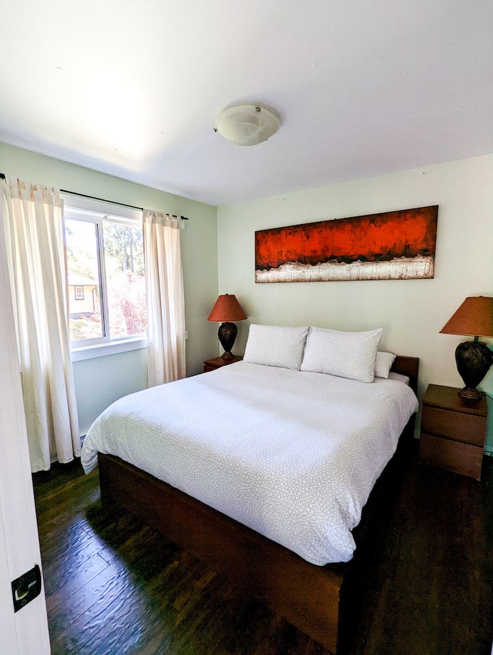 Low Cleaning Fees, Low Rate, Guest Suite Sleep 4 - Langford