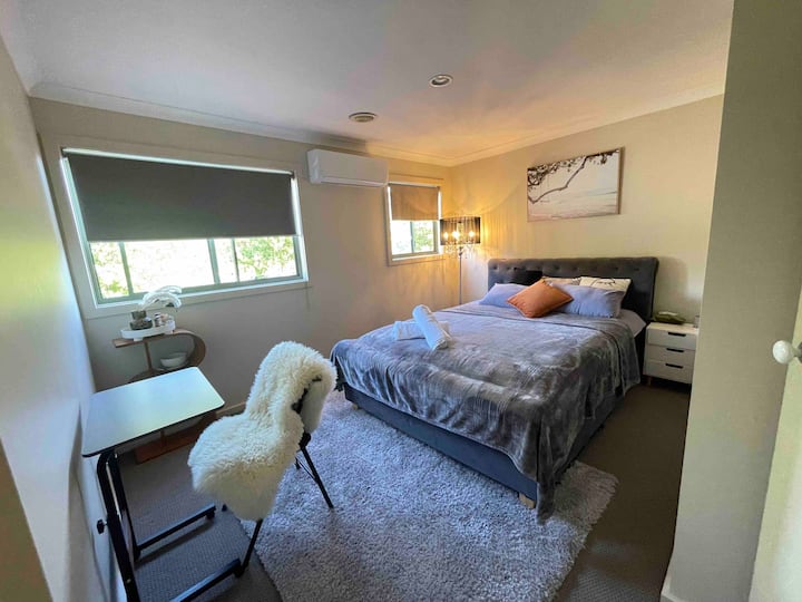 Perfect Room In Wantirna, Australia - Forest Hill