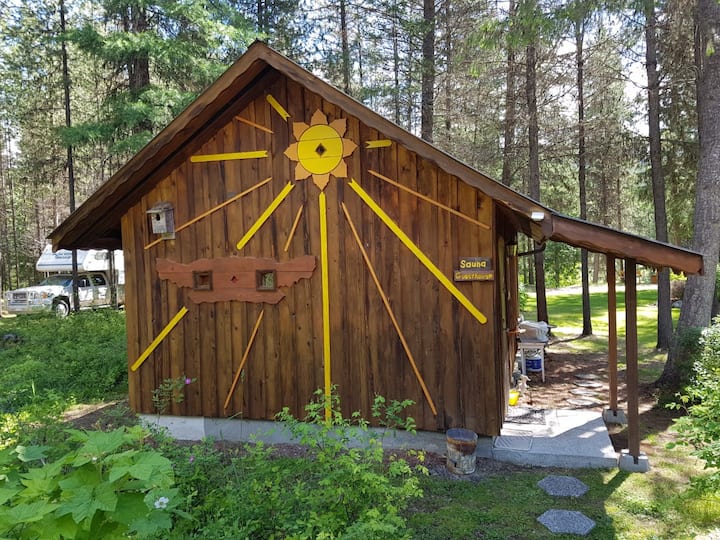 Riverside Guesthouse With Wood Fired Sauna - Crystal Mountain