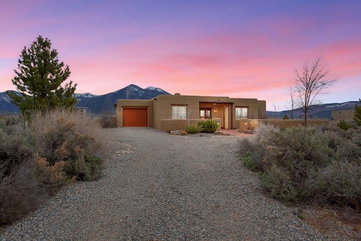 ❂Cozy 3 Br Adobe Home W/ Amazing Mountain View❂ - Taos, NM