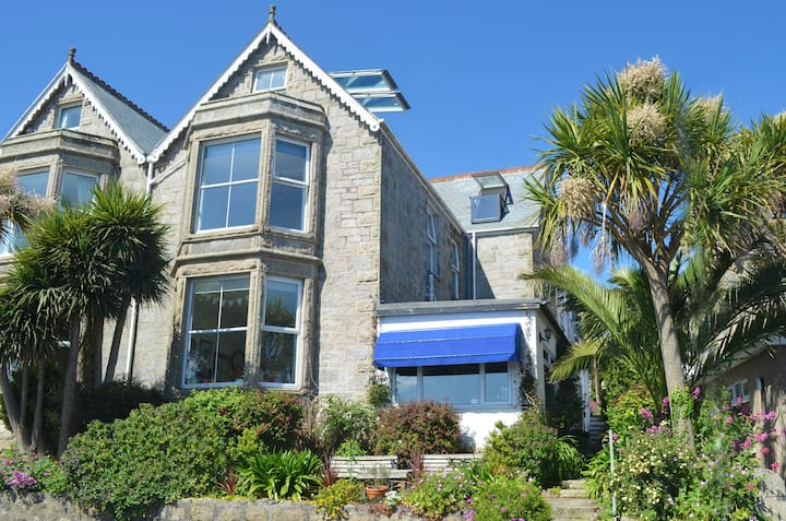 Channings St Ives, Sleeps 10-12 Panoramic Sea Views And Parking - St Ives