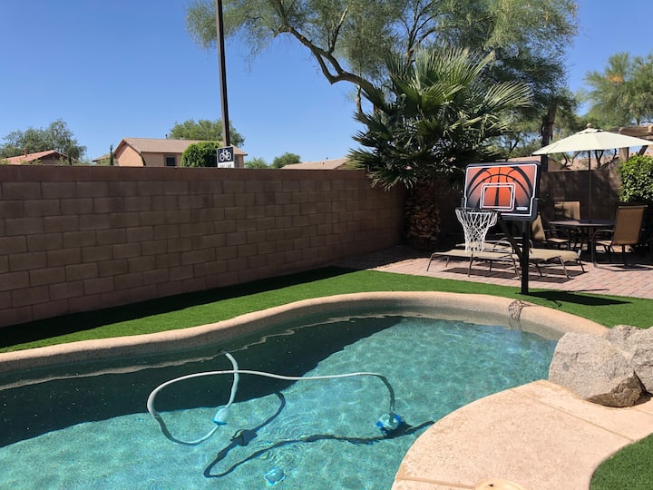 Entire House-4 Br-heated Pool-brkfst- Next To Mall - Queen Creek, AZ