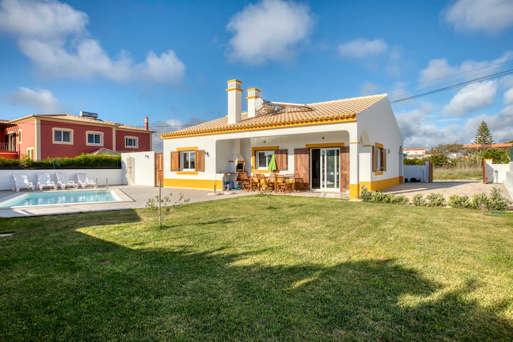 House With Cape S. Vicente View And Swimming Pool - Sagres